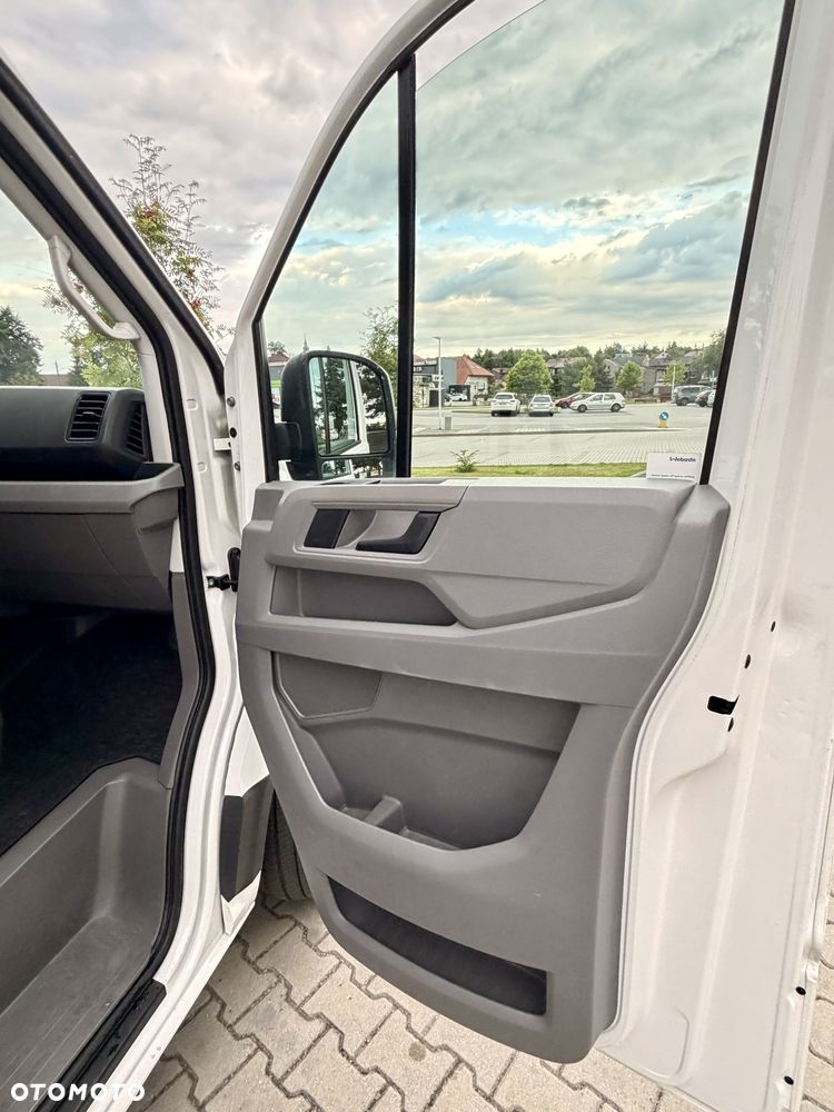 Volkswagen CRAFTER - 13