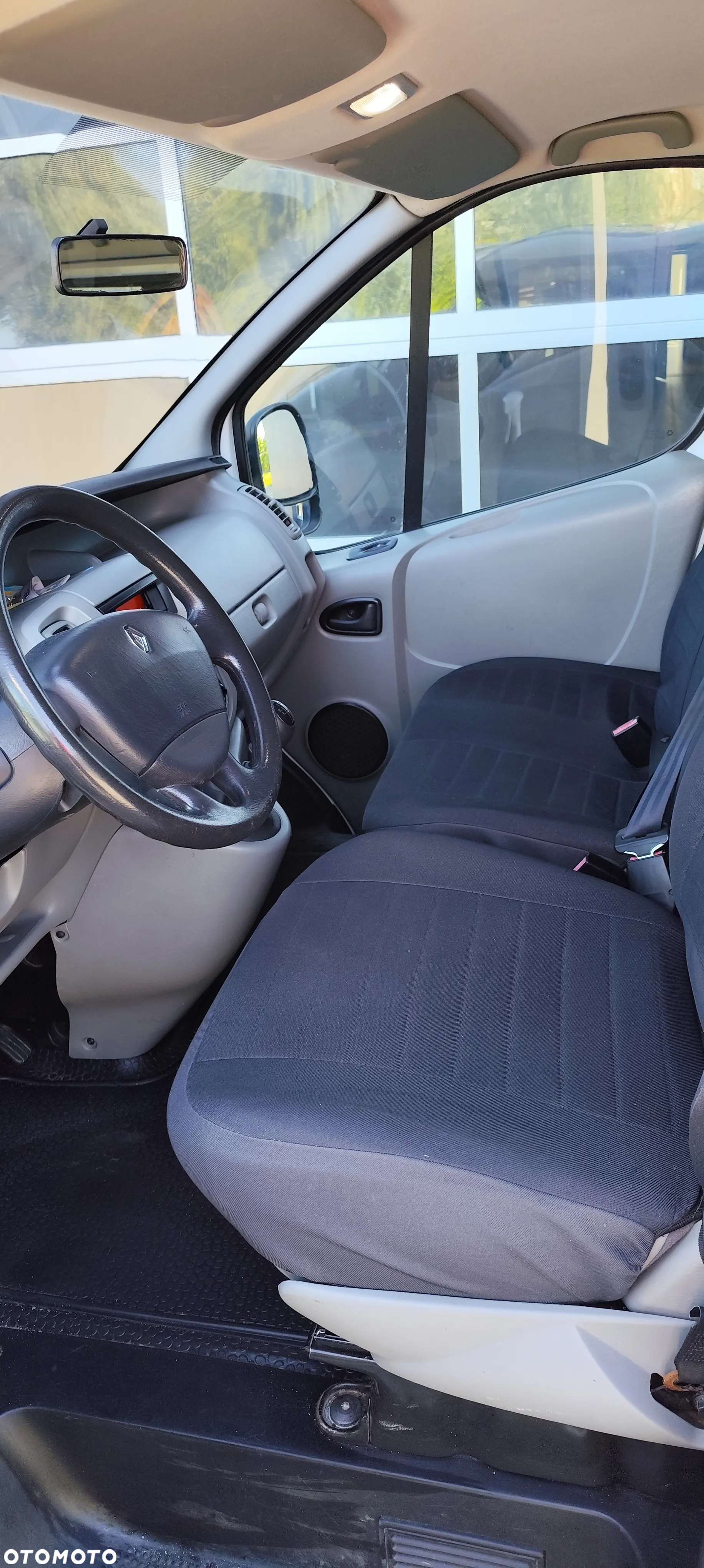 Renault Trafic 2.0 dCi 115 Combi L2H1 - 6