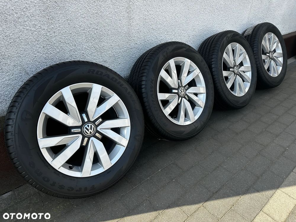 215 60 16 / VW Golf Caddy Touran Passat T-Roc Skoda Octavia Seat Leon 5x112 POLECAM / 5TA - 1