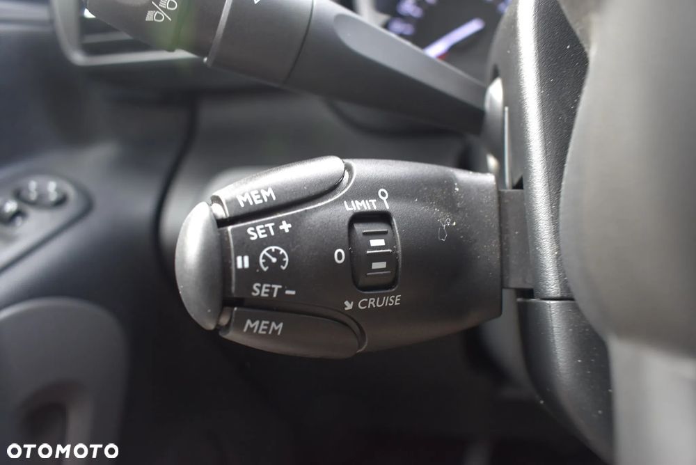 Toyota Proace City Verso 1.5 D-4D Business - 23