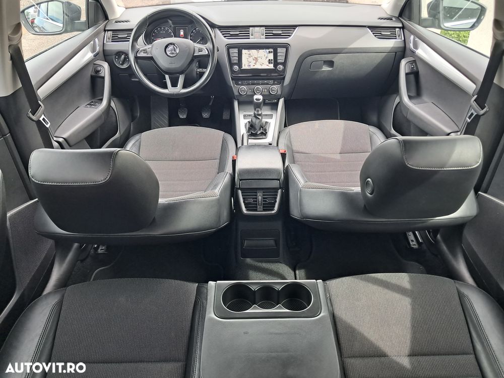 Skoda Octavia 2.0 TDI Style - 7