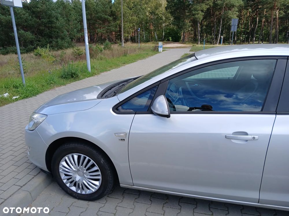 Opel Astra - 9