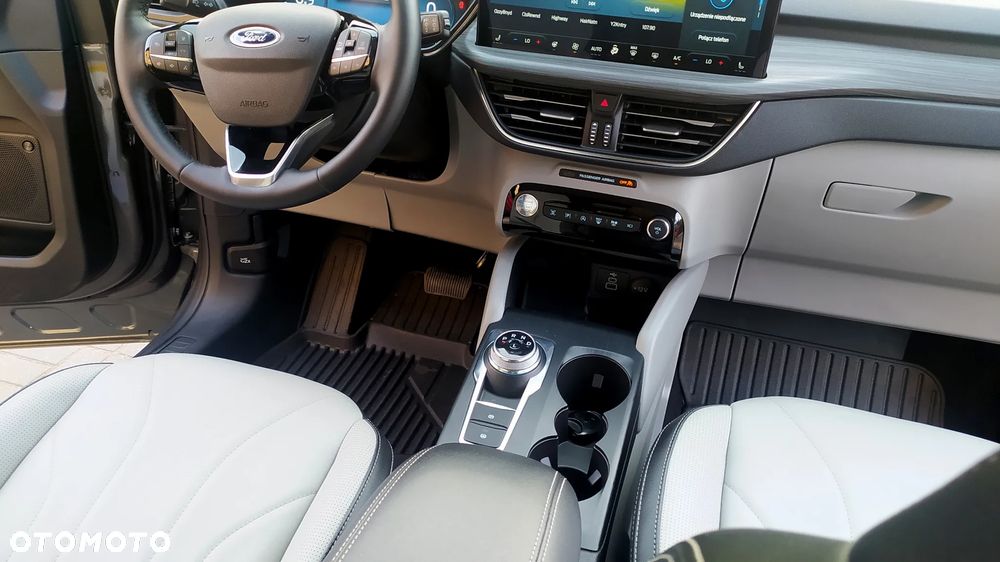 Ford Escape 2.0 EcoBoost AWD Titanium - 31