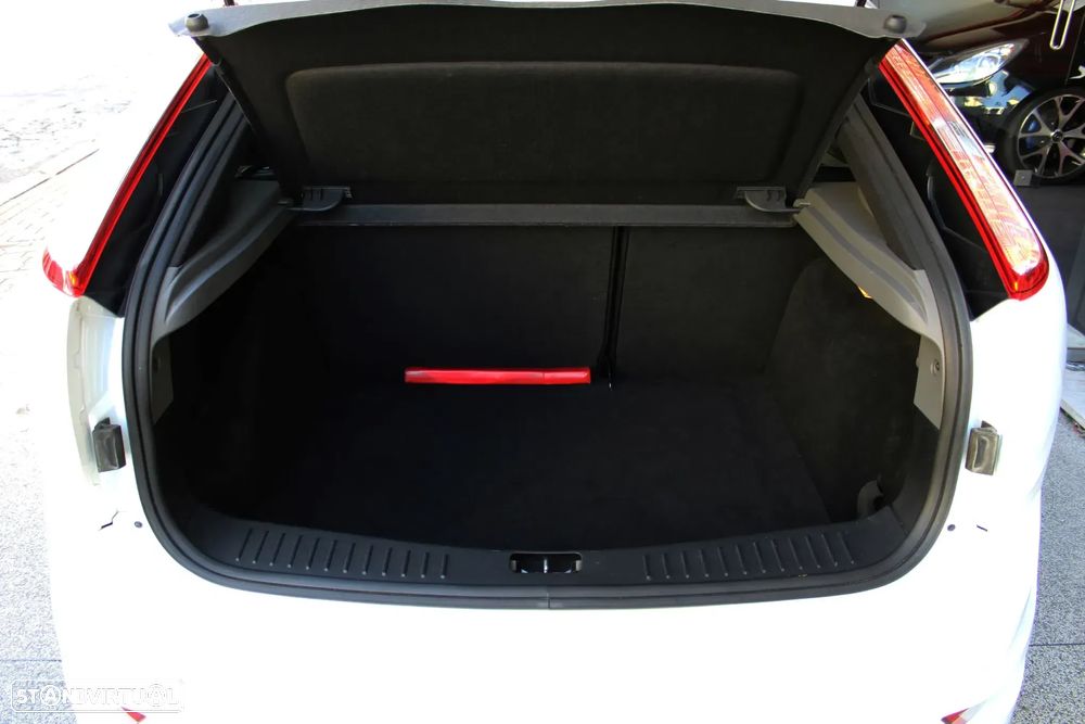 Ford Focus 2.5 T RS - 46