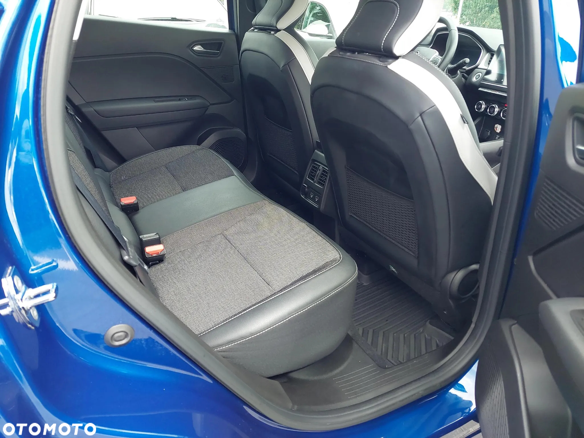 Renault Captur 1.0 TCe Intens - 23