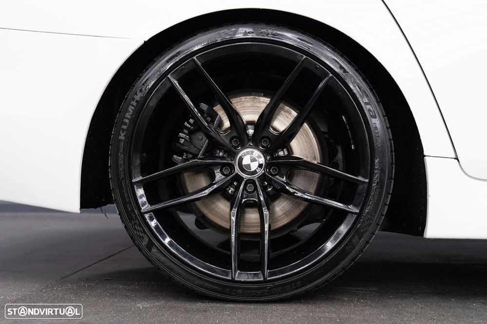 BMW M550d xDrive Auto - 14