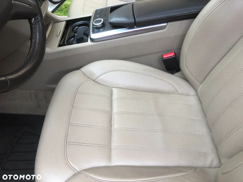 Mercedes-Benz GL 400 4Matic 7G-TRONIC - 36