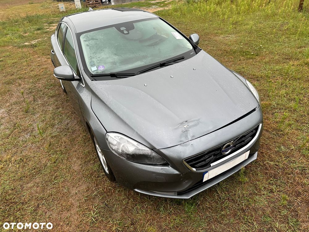 Volvo V40 T2 Linje Svart - 24