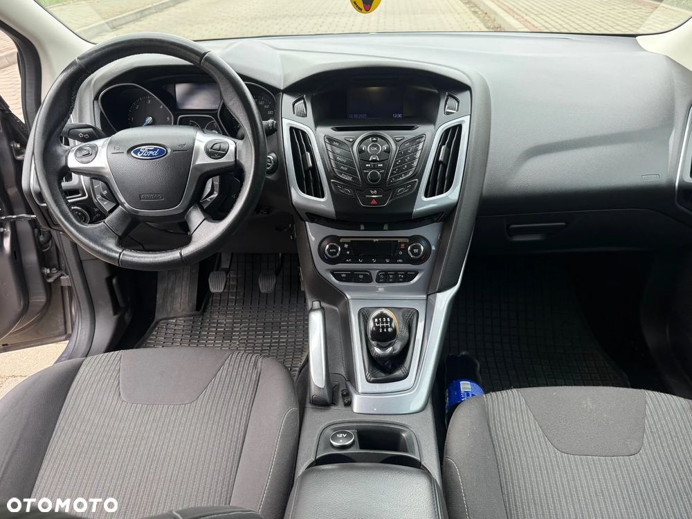 Ford Focus 1.6 TDCi DPF Start-Stopp-System SYNC Edition - 8
