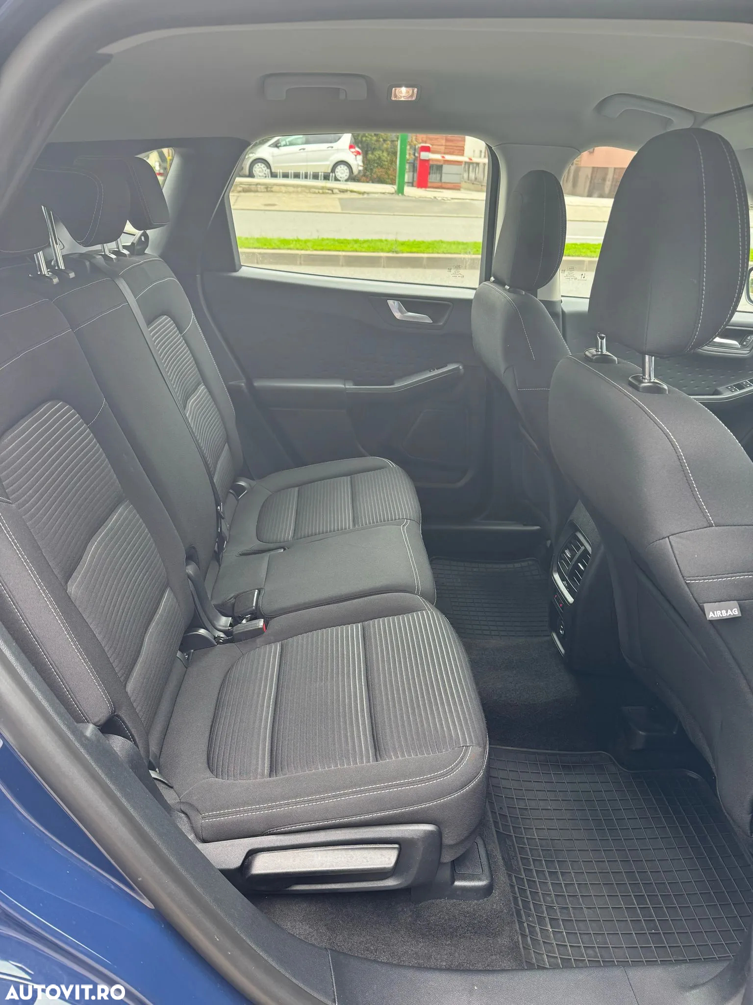 Ford Kuga 2.0 EcoBlue A8 AWD Titanium - 29