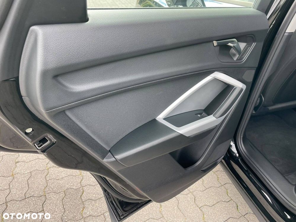 Audi Q3 - 10
