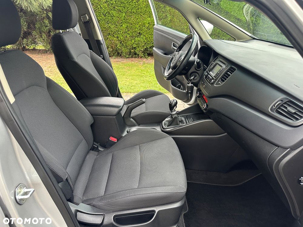 Kia Carens 1.6 GDI Dream Team Edition - 22