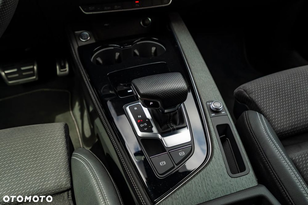 Audi A4 Avant 45 TFSI quattro S tronic S line - 19