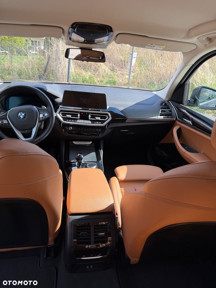 BMW X3 xDrive20i mHEV - 12