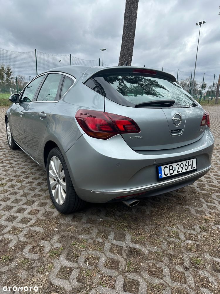 Opel Astra 1.4 T Cosmo - 3