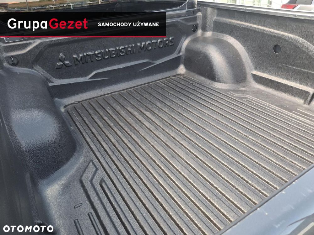 Mitsubishi L200 - 17