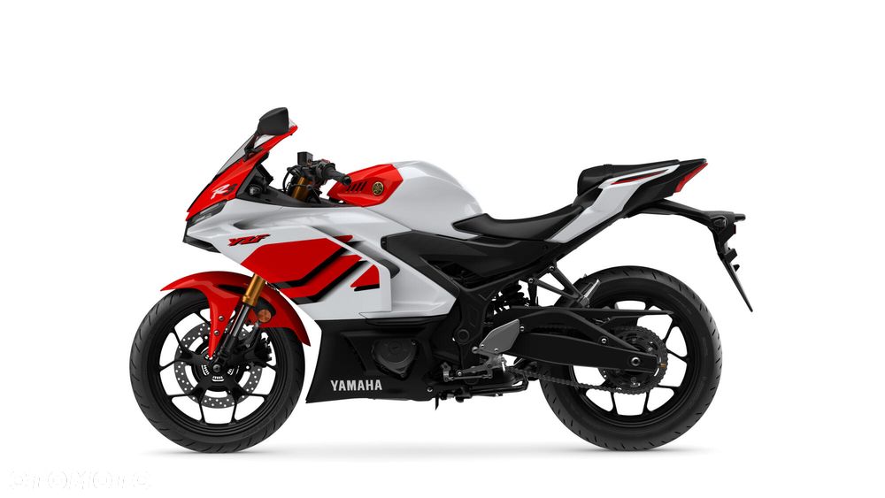 Yamaha R3 - 4