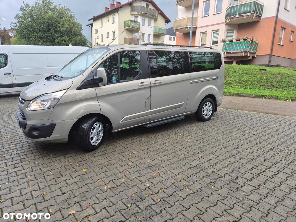 Ford Tourneo Custom - 3