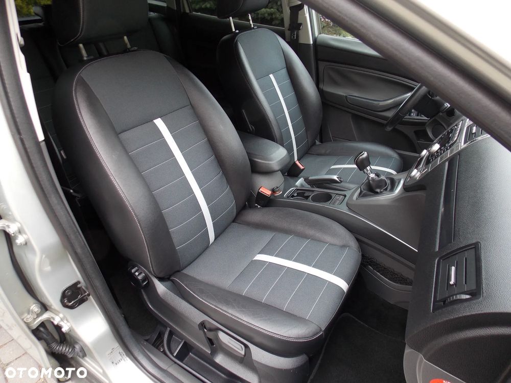 Ford Kuga 2.0 TDCi Titanium - 18