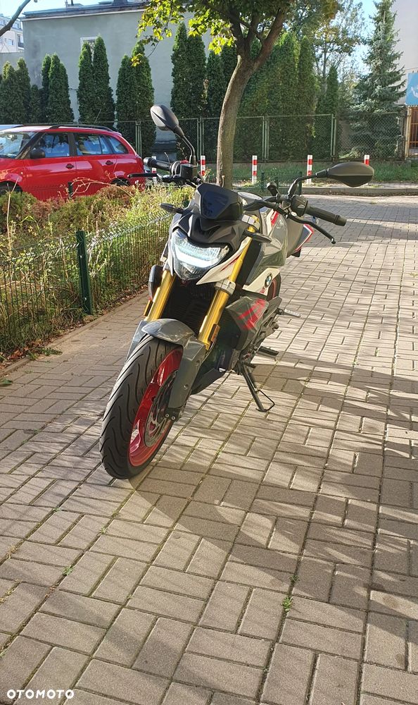 BMW G - 1