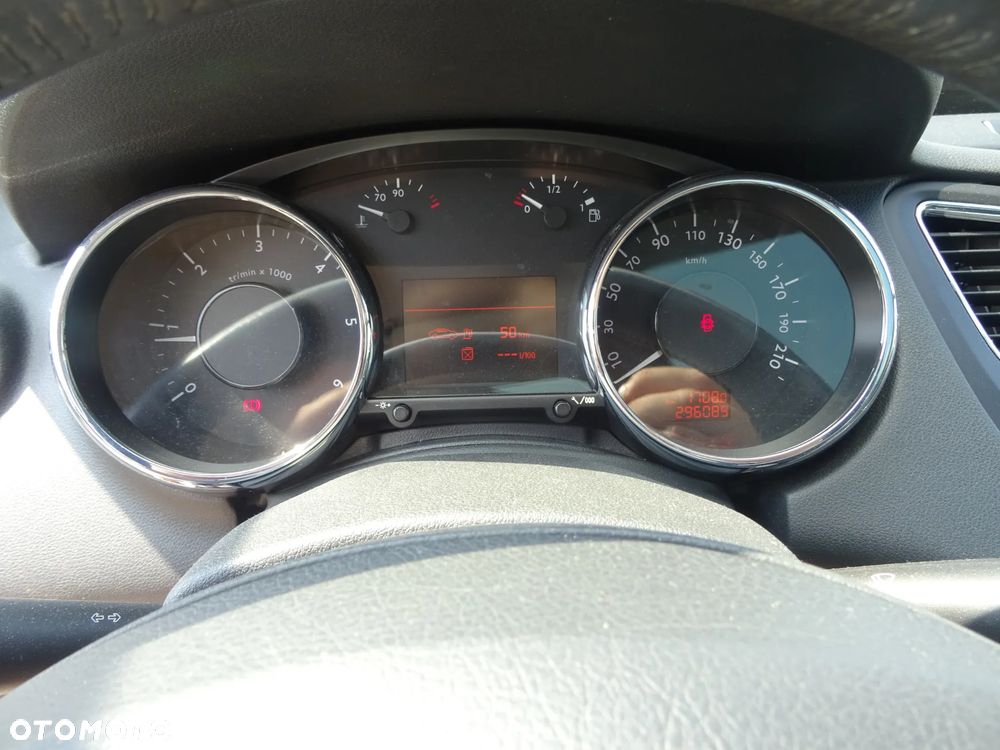 Peugeot 5008 - 19