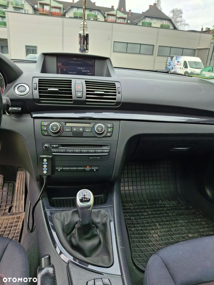 BMW Seria 1 - 13