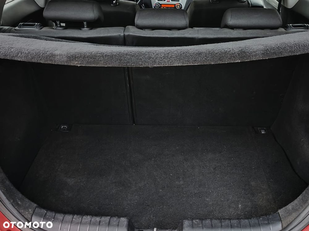 Kia Ceed - 16