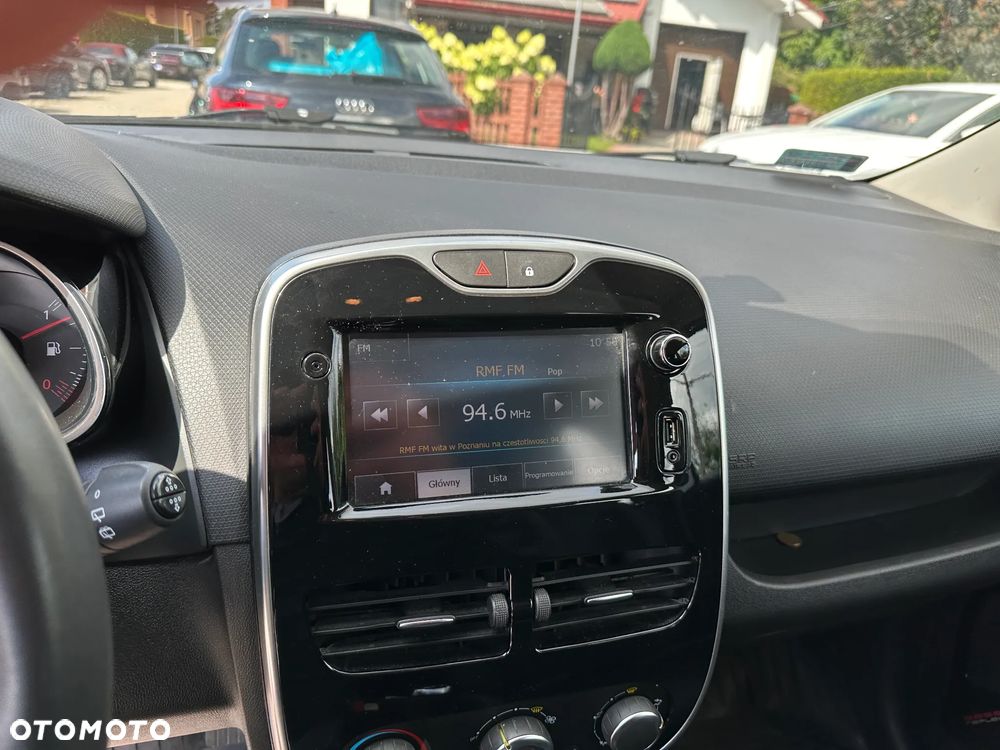 Renault Clio - 12