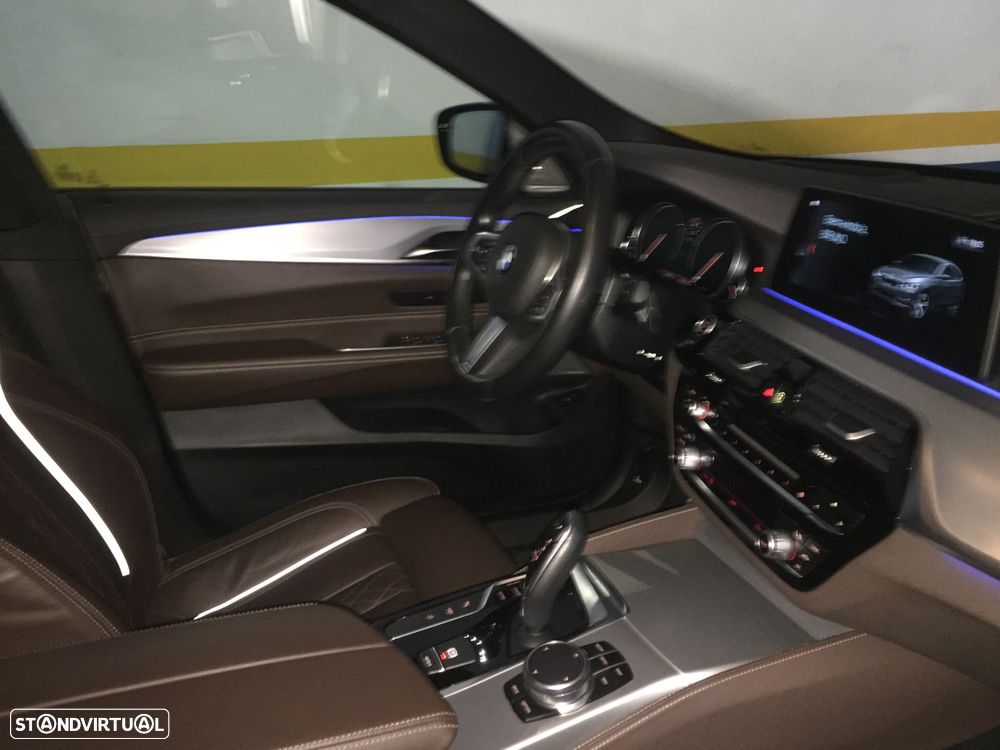 BMW 630 Gran Turismo d Pack M - 11