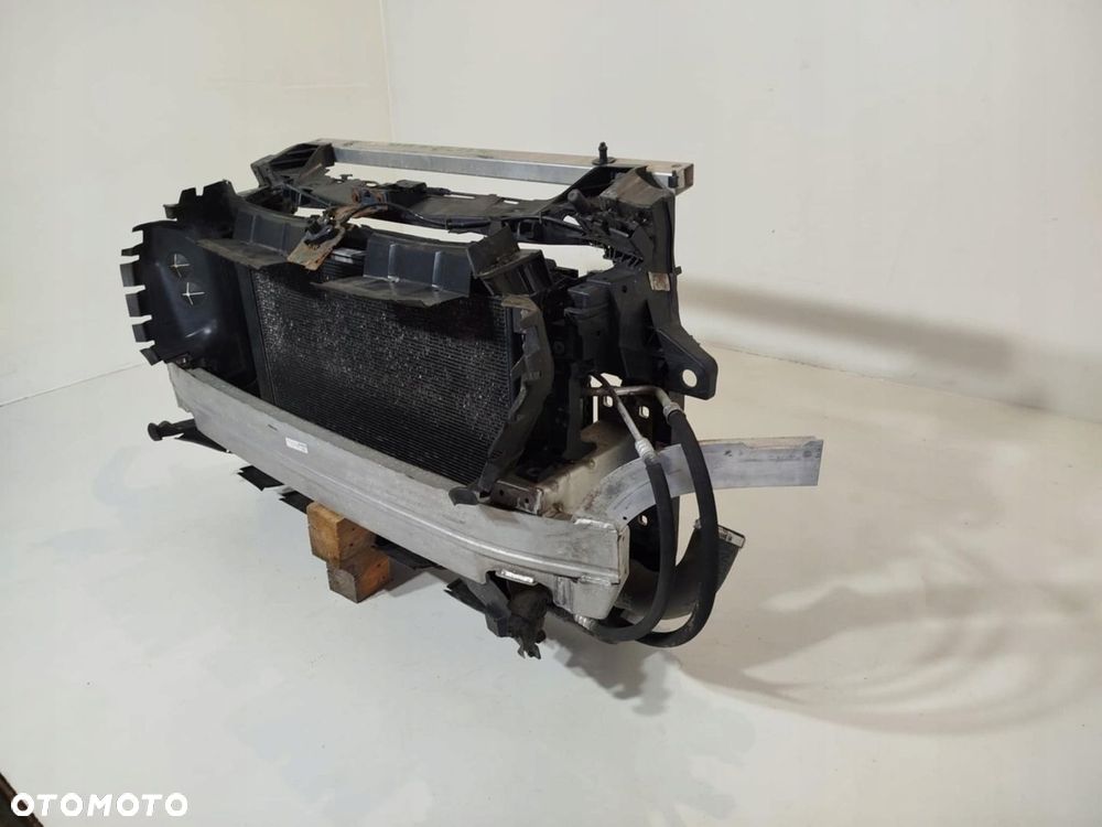 PAS PRZEDNI WZMOCNIENIE CHŁODNICA AUDI Q7 4M II 15-21 3.0 TDI - 3