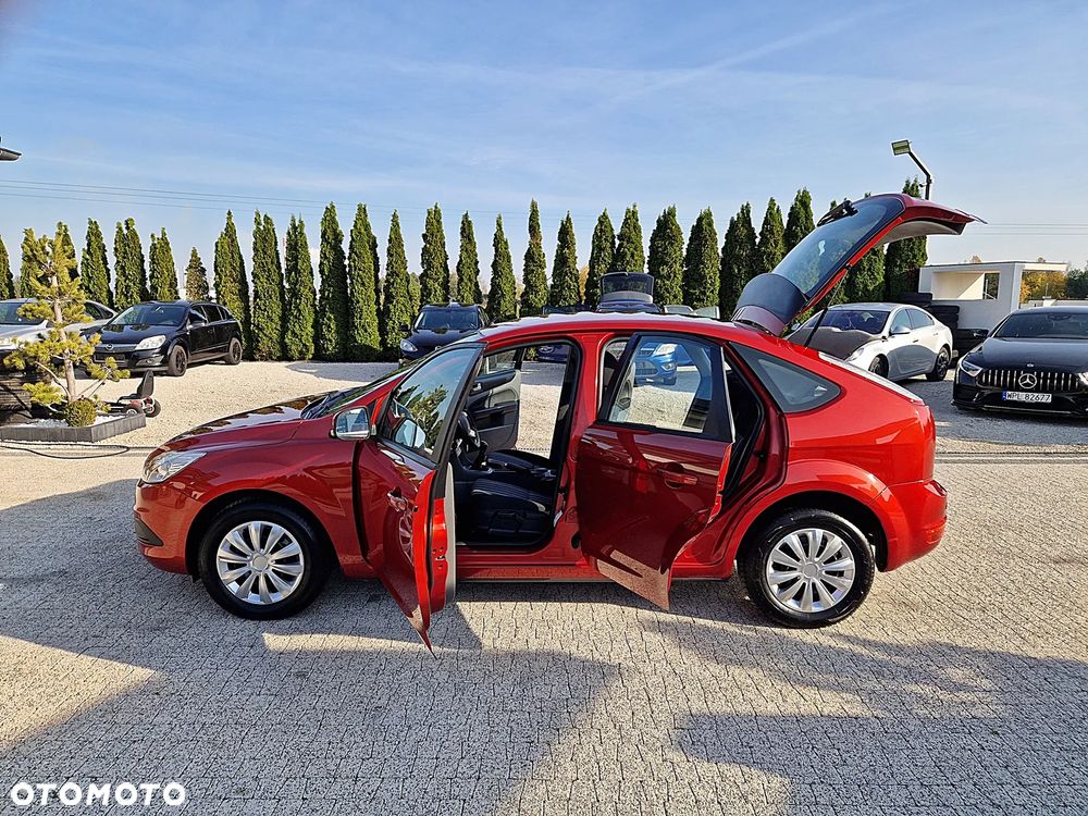 Ford Focus 1.6 16V Ghia - 20