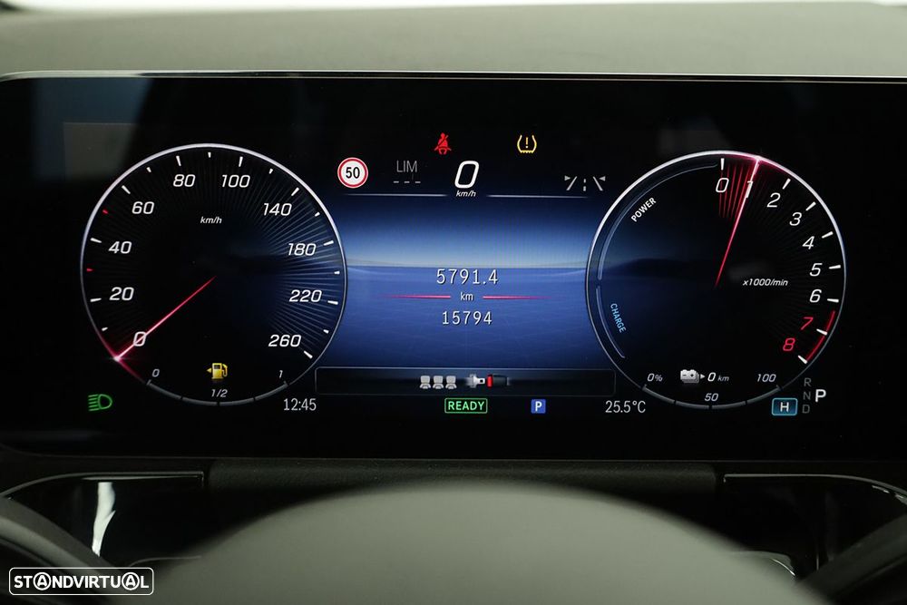 Mercedes-Benz B 250 e AMG Line - 16