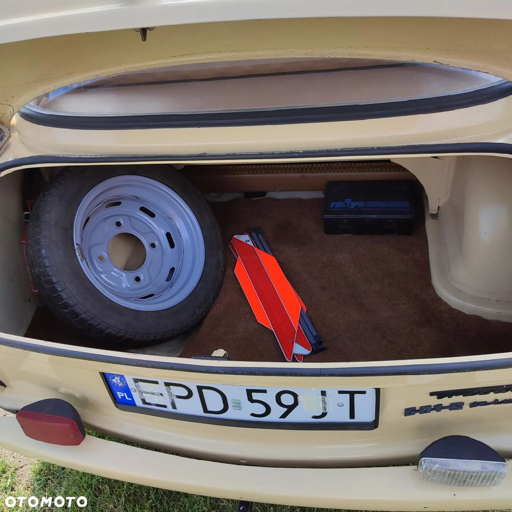 Trabant 601 S - 12