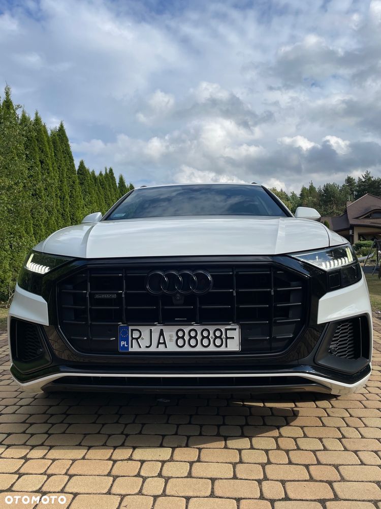 Audi Q8 55 TFSI mHEV Quattro Tiptronic - 2