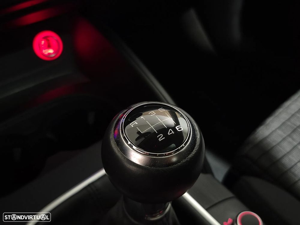 Audi A3 Sportback 1.6 TDI Attraction Special Edition - 24