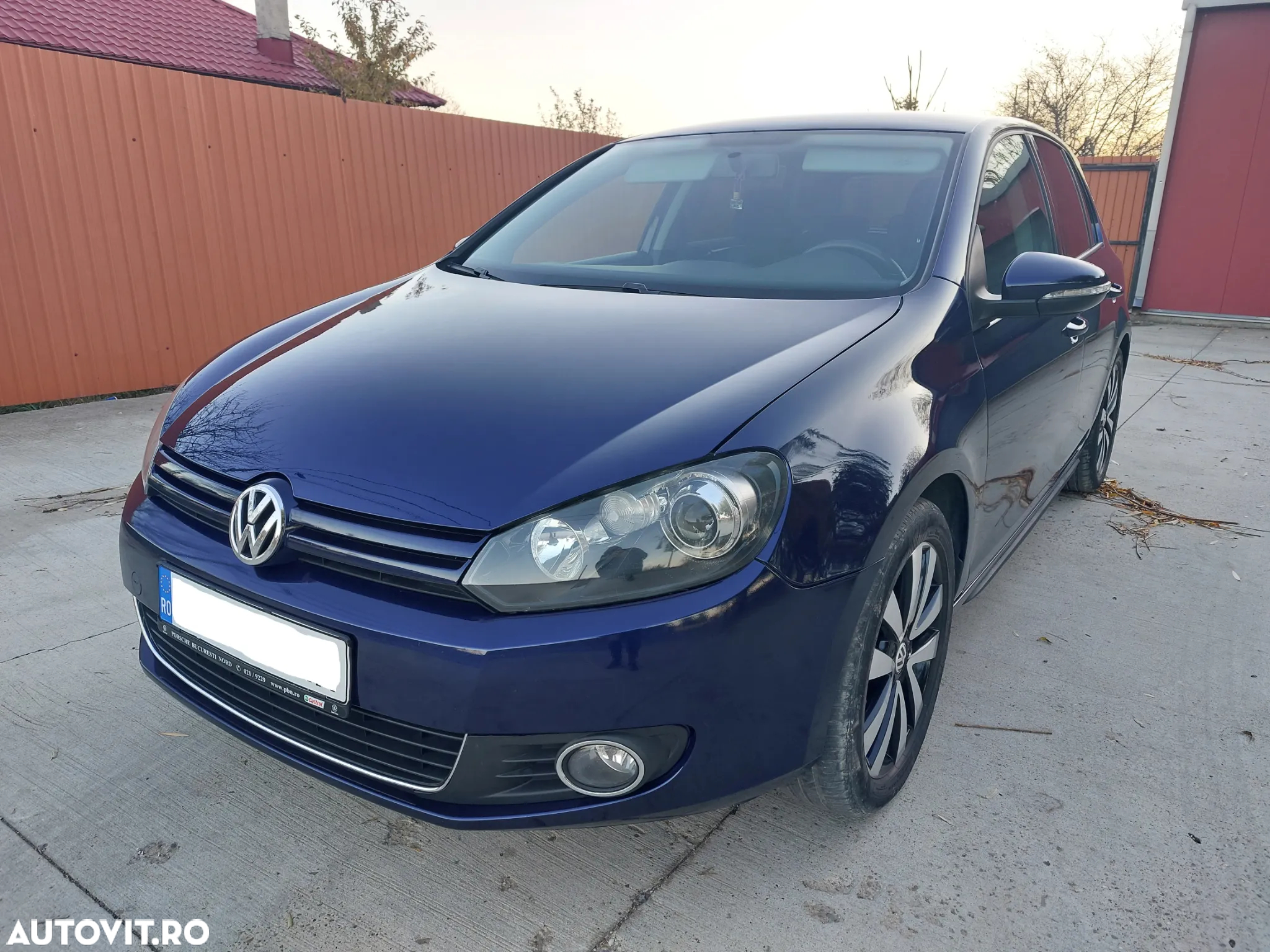 Volkswagen Golf 1.6 TDI DPF Highline - 18