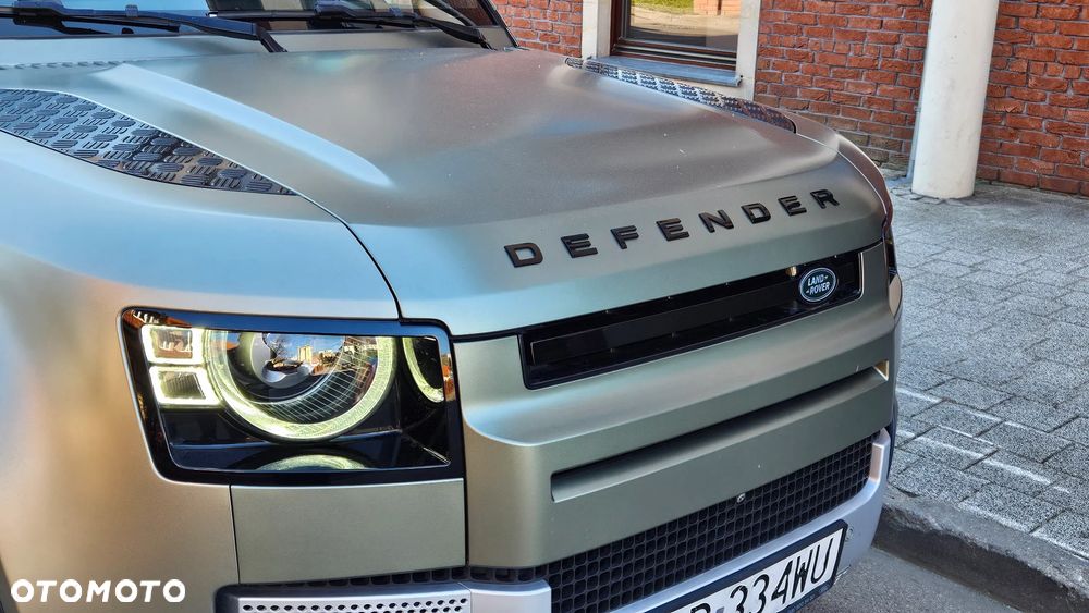 Land Rover Defender - 8