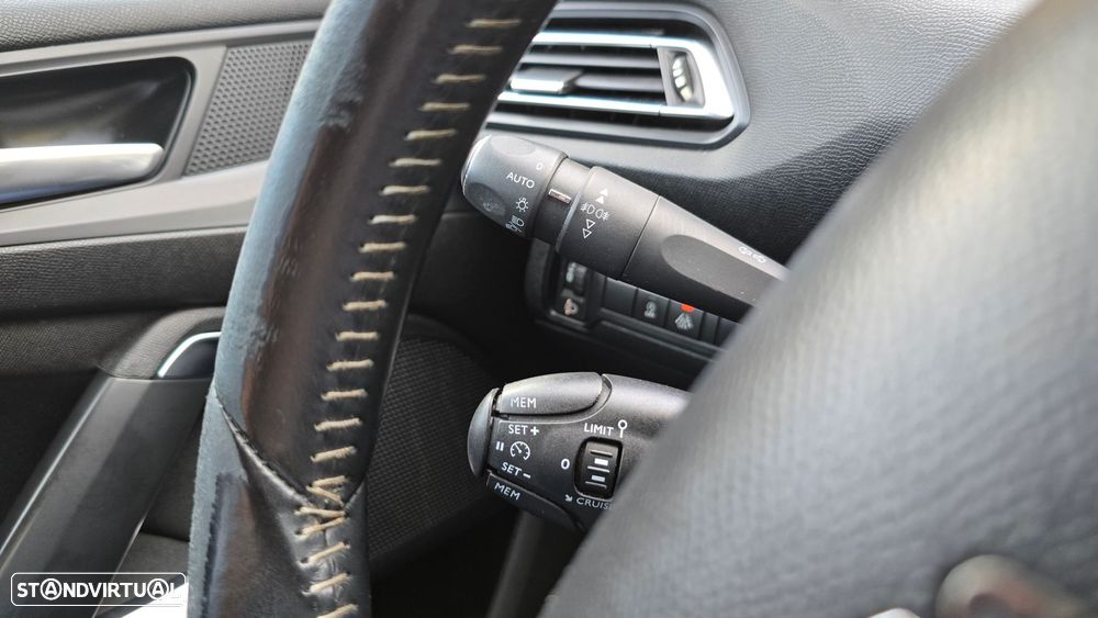 Peugeot 308 SW 1.5 BlueHDi Style - 14