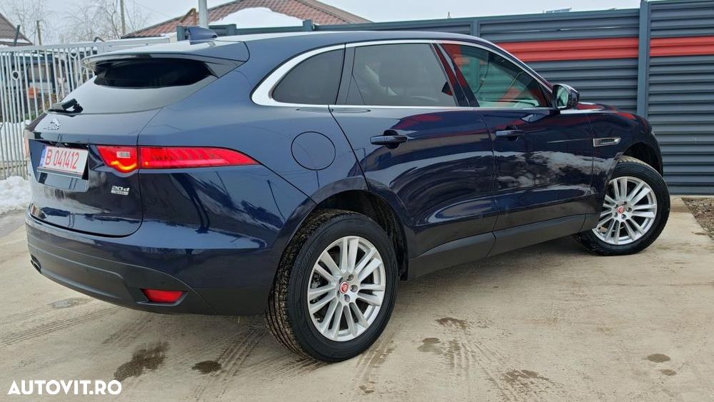 Jaguar F-Pace - 4