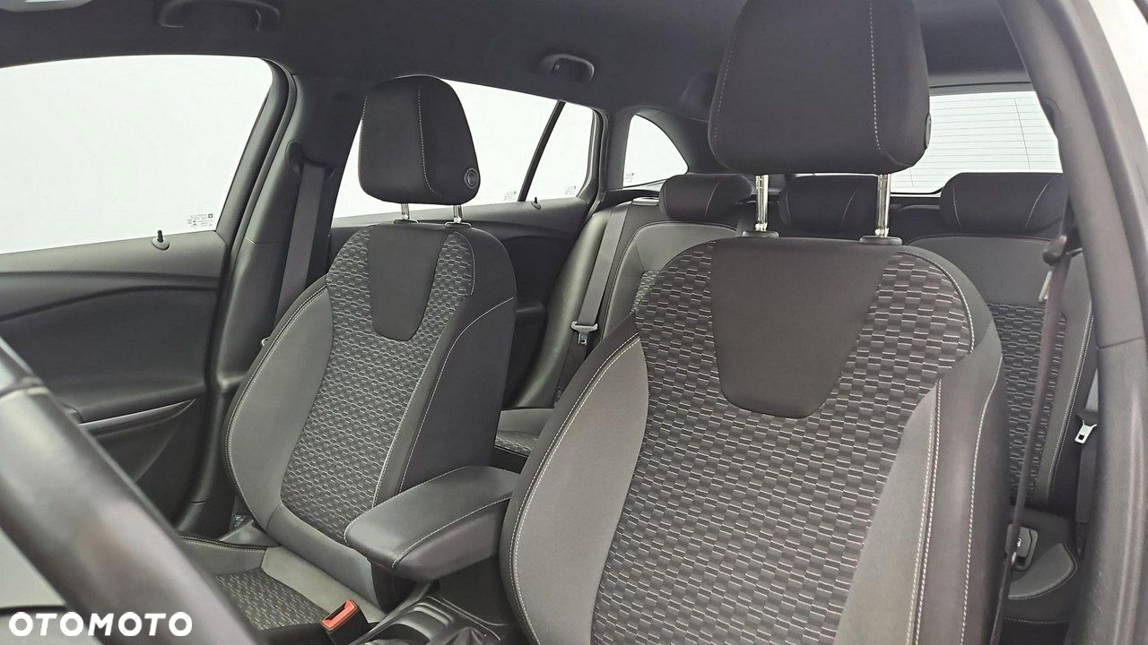 Opel Astra - 11