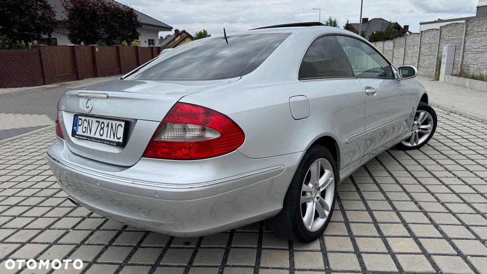Mercedes-Benz CLK - 11