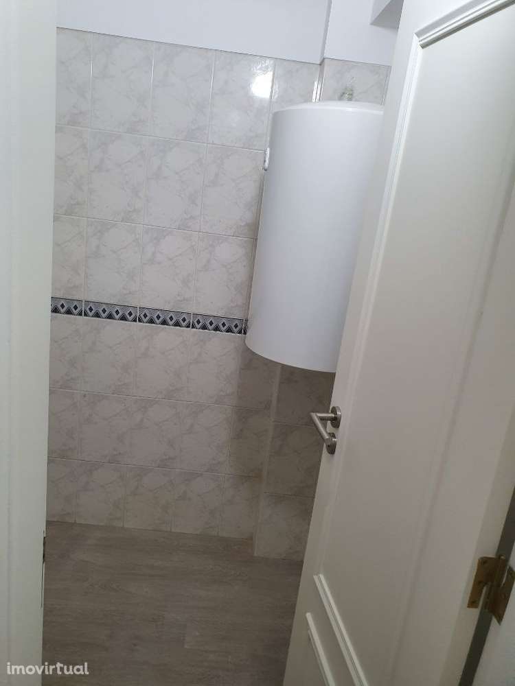 Apartamento T1 Remodelado Massamá Norte - Grande imagem: 5/16
