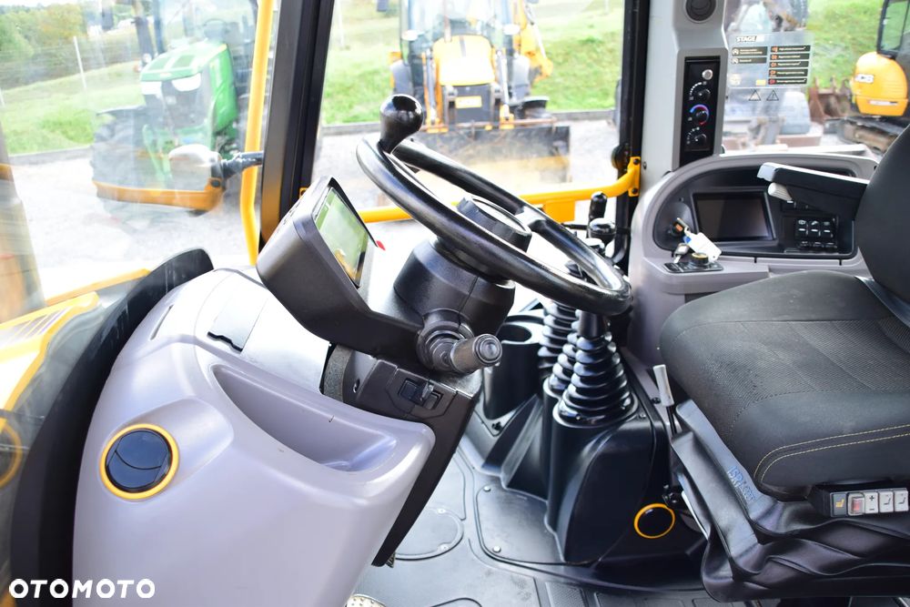 JCB 3CX Sitemaster PLUS TURBO 4x4 Contractor - 18