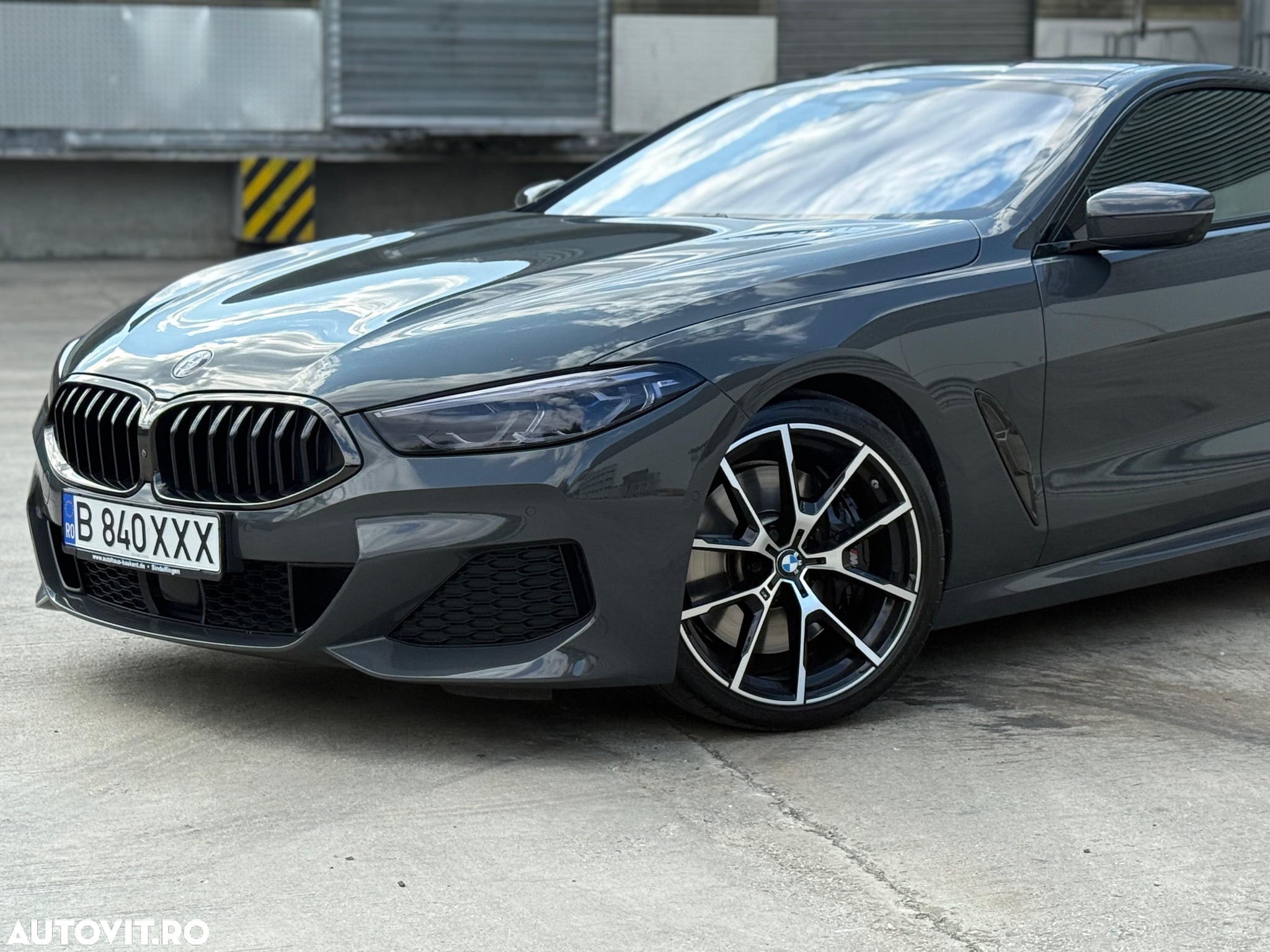 BMW Seria 8 840i - 2