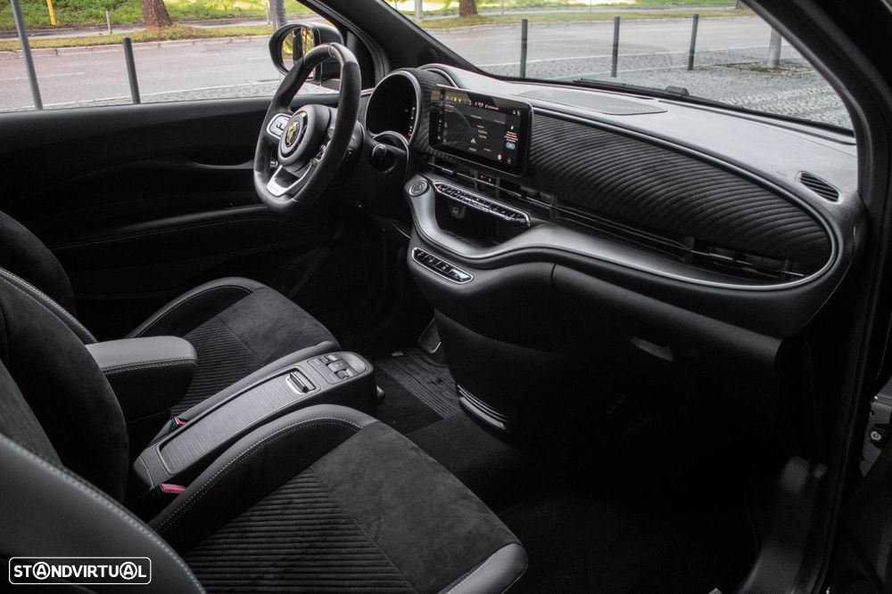 Abarth 500e Turismo - 28