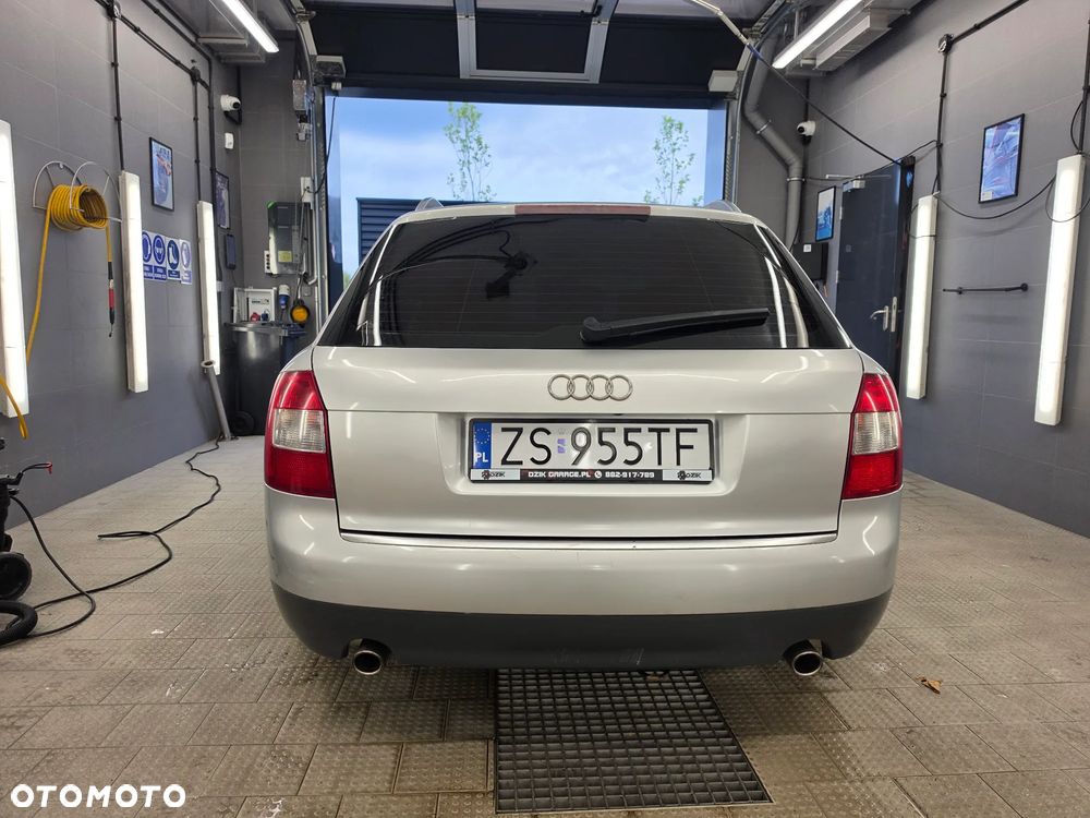 Audi A4 Avant - 4
