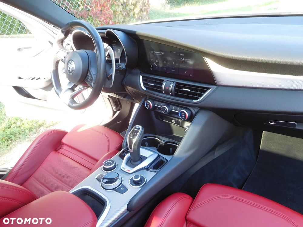 Alfa Romeo Giulia - 28