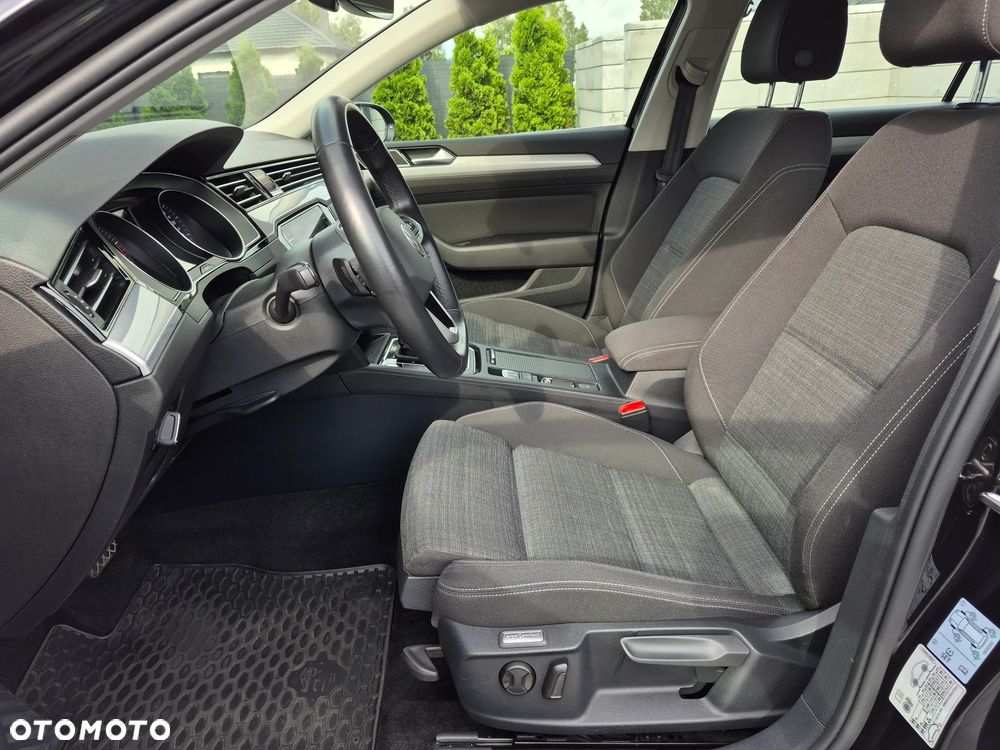 Volkswagen Passat 2.0 TSI Business DSG - 11