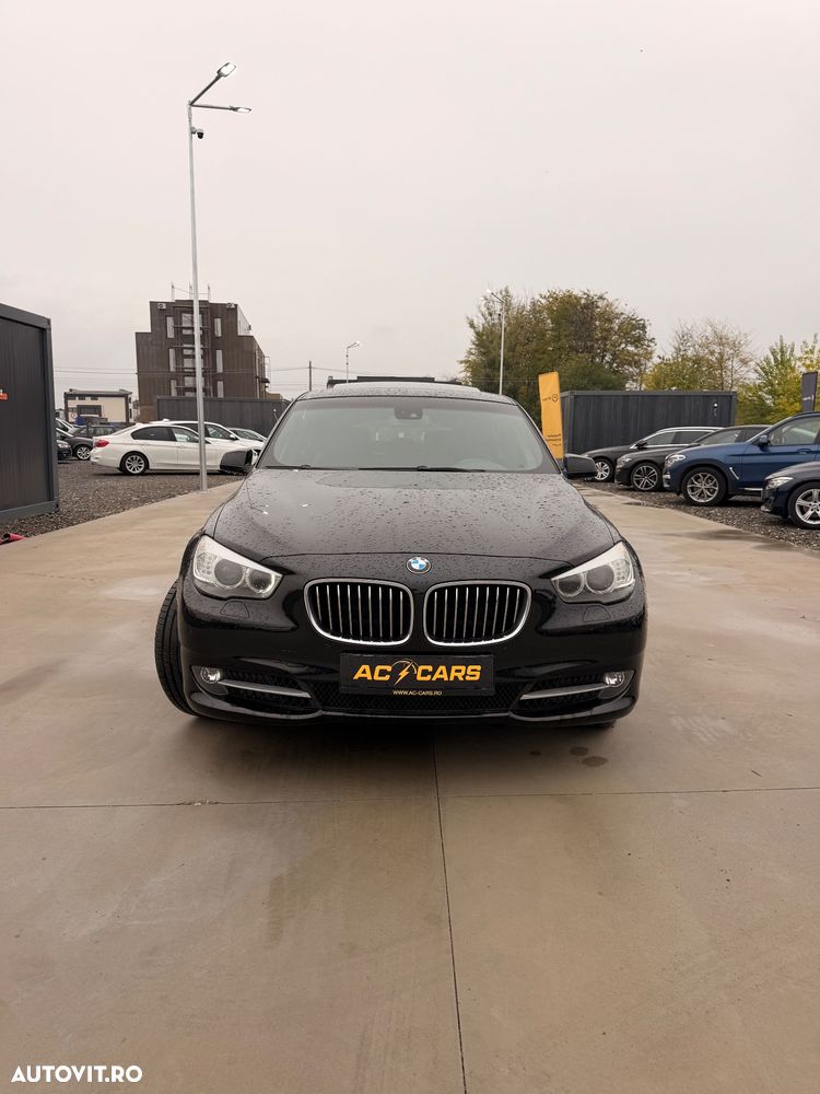 BMW Seria 5 530d xDrive Aut. - 2
