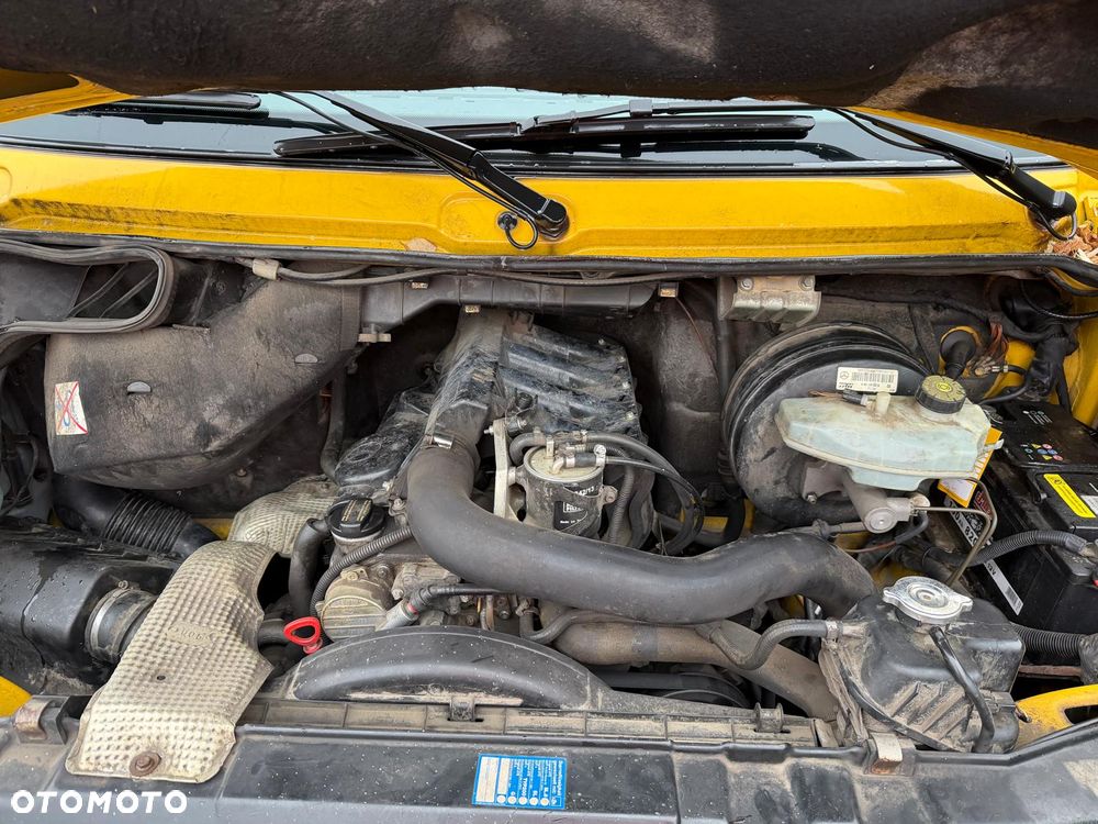 Mercedes-Benz Sprinter - 10